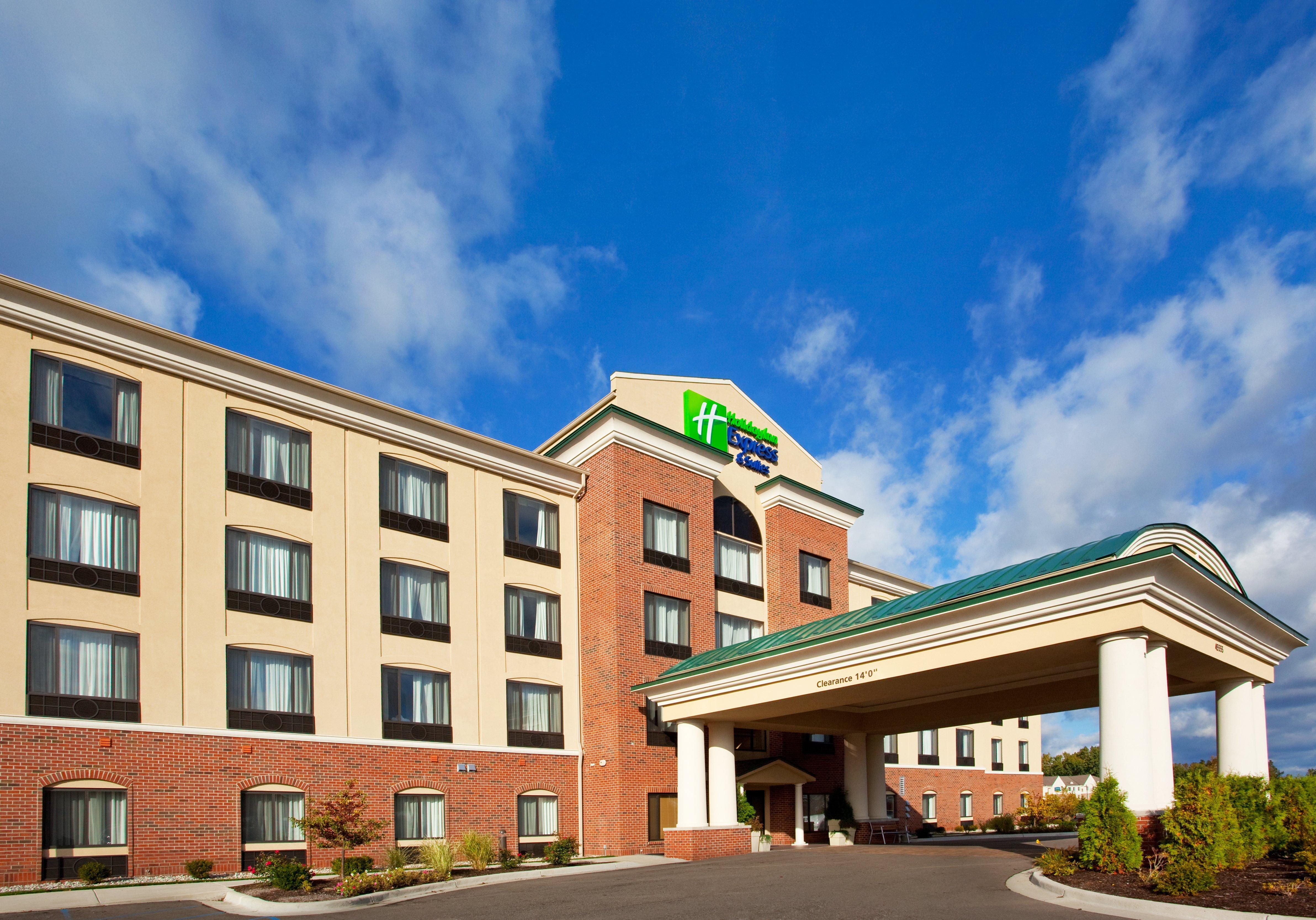 Holiday Inn Express Hotel & Suites Detroit-Utica, An Ihg Hotel Exteriör bild