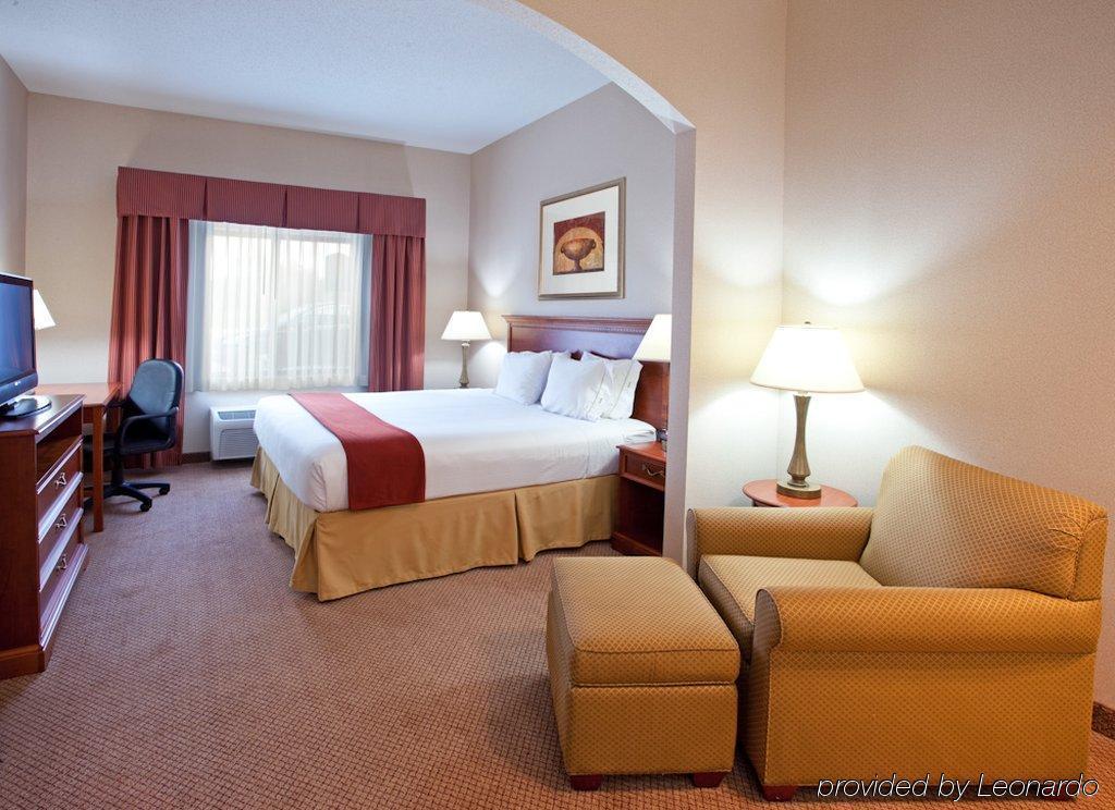 Holiday Inn Express Hotel & Suites Detroit-Utica, An Ihg Hotel Exteriör bild